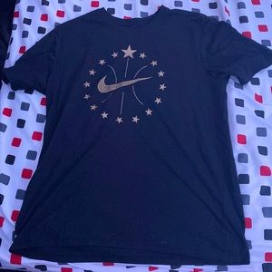 Nike Tshirt black & gold